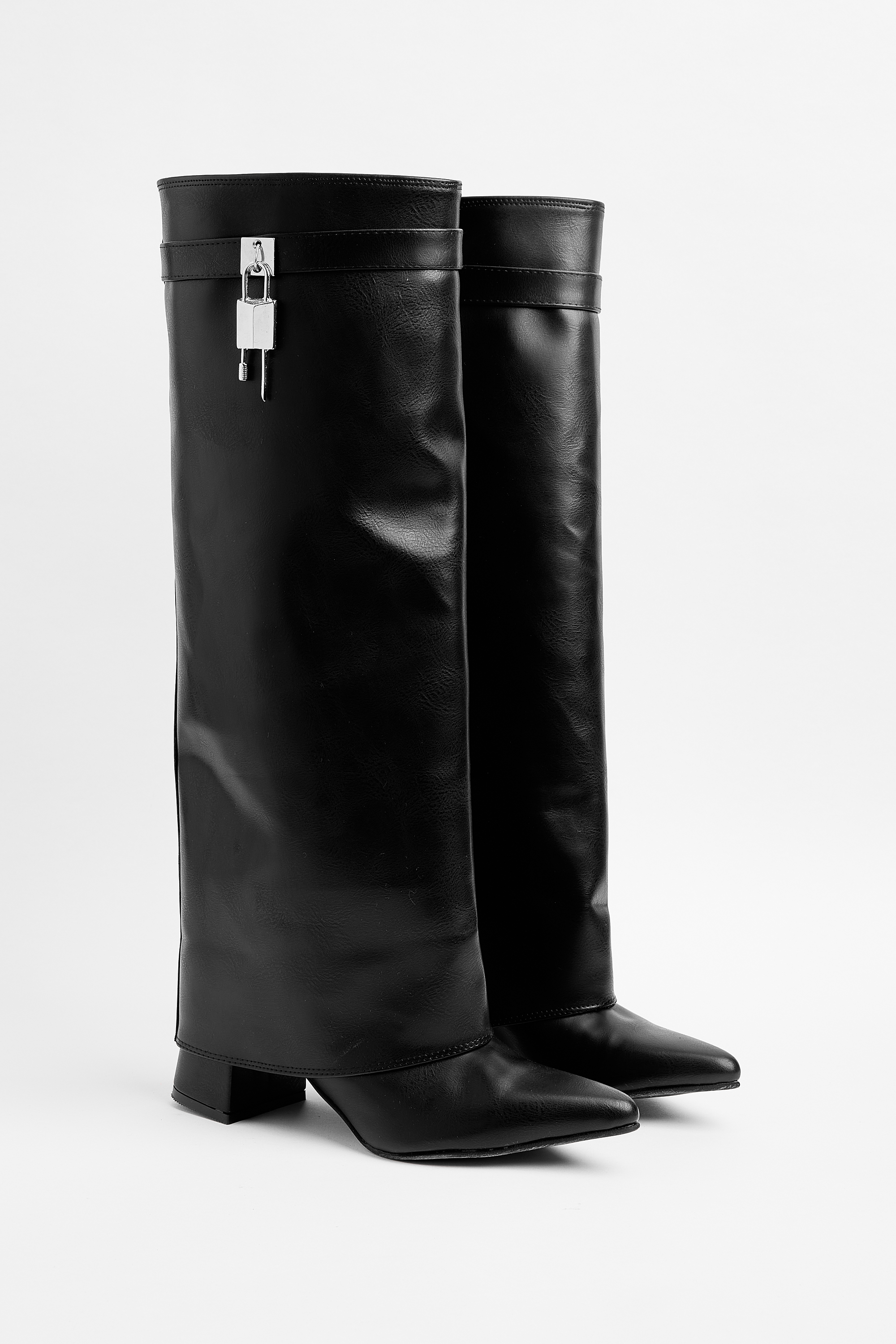 BOTAS ASTRA NEGRAS